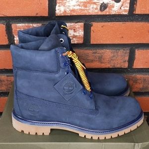 mens blue timbs